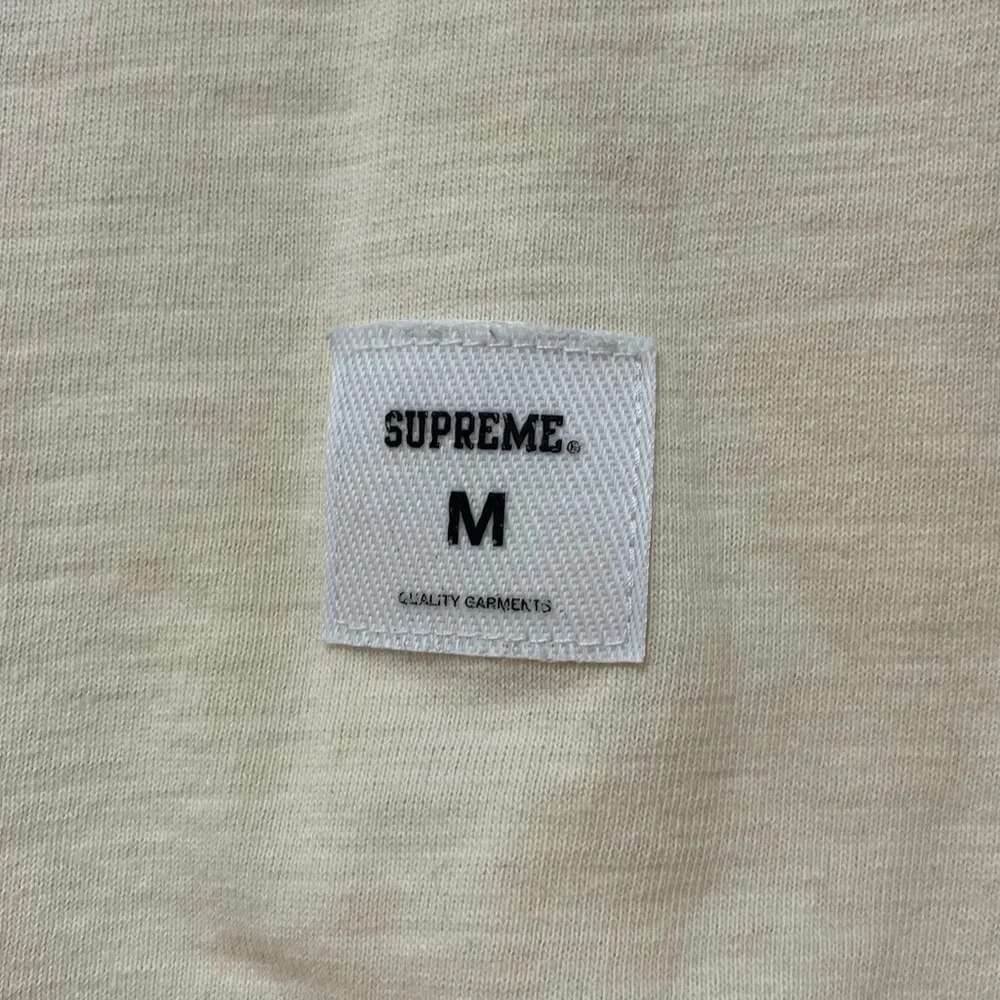 Supreme Cream Deja Vu T-Shirt size Medium - Picture 4 of 6
